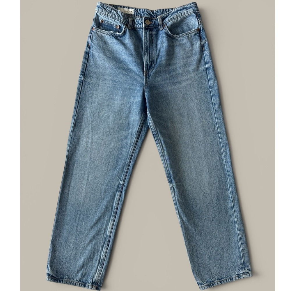 Zara High Rise Straight Leg Jeans Size 10 Light Blue Wash Denim 90s Style